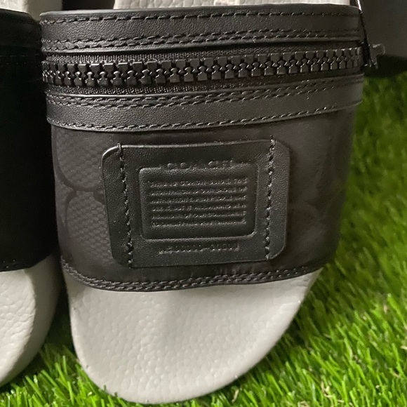 Coach Pocket Pool Slides, Black, 7, New - Picture 7 of 12